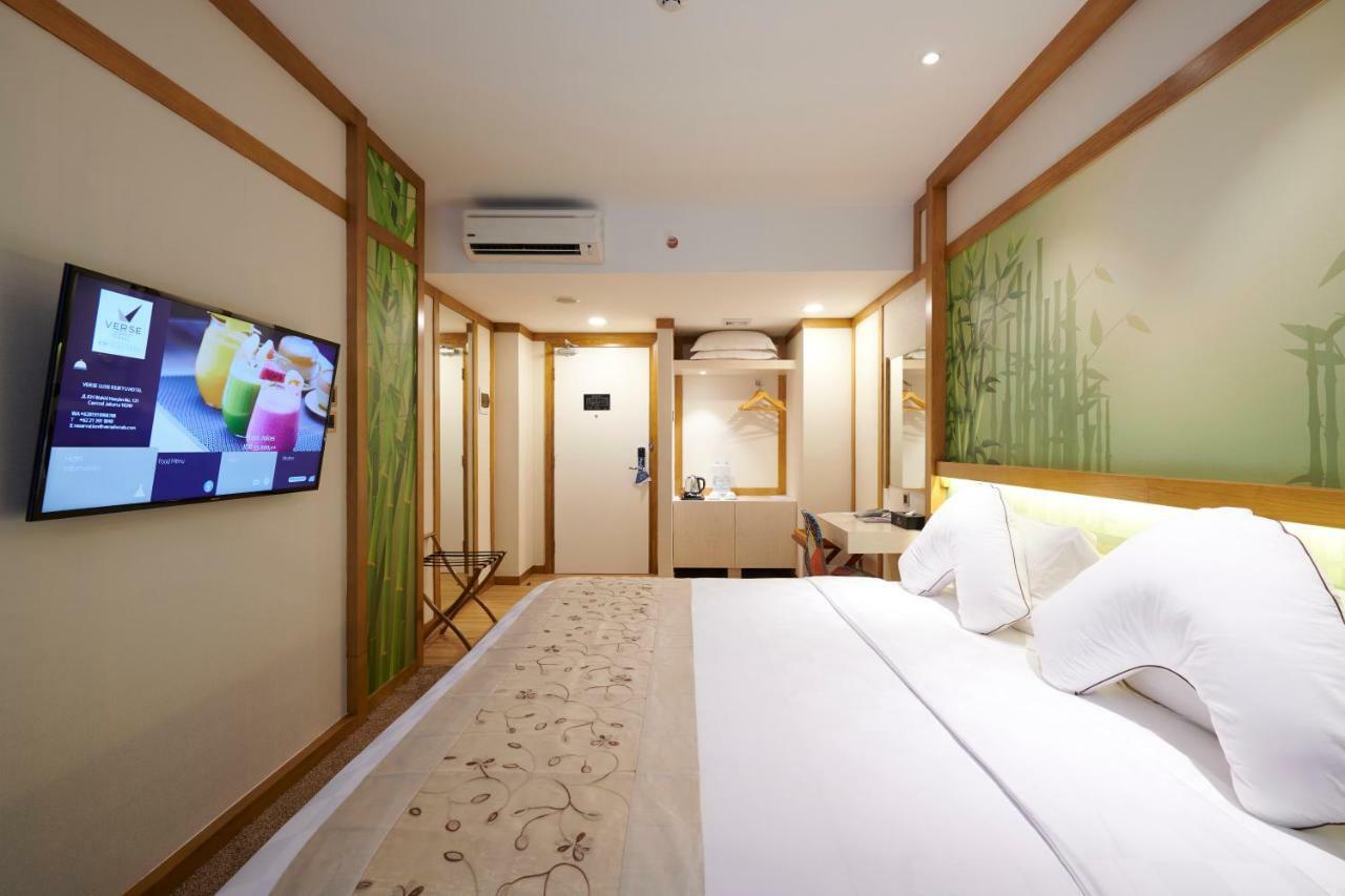 Verse Luxe Hotel Wahid Hasyim Jakarta Exteriör bild